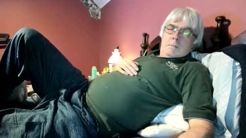 Snapshot of dug38 chatting on 05-30-26, 12:24 Doug online show from 05-30-26, 12:24