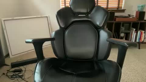 Snapshot of duke_london chatting on 02-05-25, 06:04 Duke online show from 02-05-25, 06:04