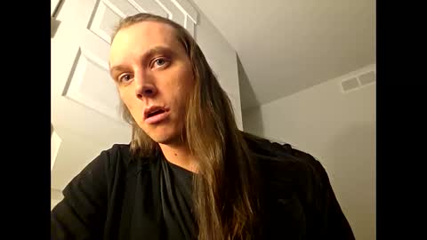 Dukeee online show from 11-18-25, 04:28