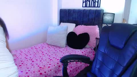 Charlotte online show from 02-05-25, 05:20