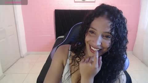 Snapshot of dulce1609 chatting on 05-25-26, 07:42 dulce1609 online show from 05-25-26, 07:42