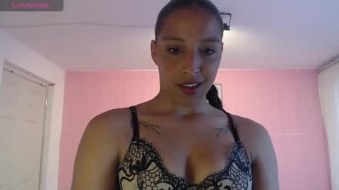 Snapshot of dulce1609 chatting on 06-08-26, 07:58 dulce1609 online show from 06-08-26, 07:58