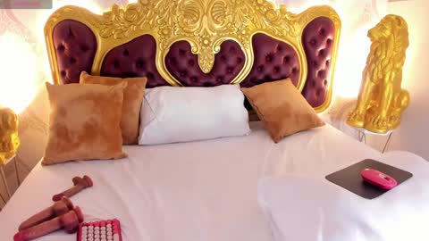 Snapshot of dulce_26_ chatting on 12-19-24, 06:34 Lucy online show from 12-19-24, 06:34