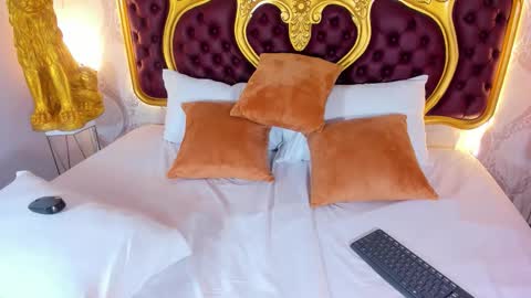 Snapshot of dulce_26_ chatting on 11-12-25, 11:36 Lucy online show from 11-12-25, 11:36