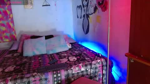 Snapshot of dulce_alana_ chatting on 10-19-25, 10:38 Dulce online show from 10-19-25, 10:38