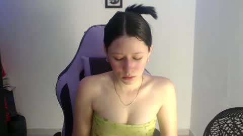 dulce_mauren online show from 09-29-25, 03:33