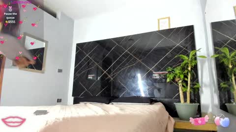 Snapshot of dulce_melodia chatting on 01-26-25, 12:01 dulce melodia online show from 01-26-25, 12:01