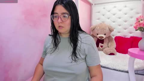 Snapshot of dulce_meow chatting on 10-11-25, 11:42 Dulce online show from 10-11-25, 11:42