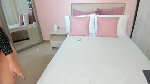 Snapshot of dulce_nathaly chatting on 12-01-25, 09:53 Dulce online show from 12-01-25, 09:53