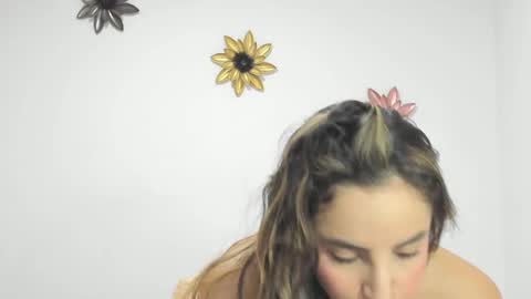 Snapshot of dulce_roberts_ chatting on 12-06-24, 03:22 Dulce  online show from 12-06-24, 03:22