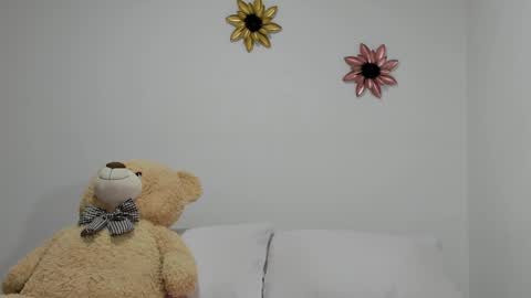 Snapshot of dulce_roberts_ chatting on 01-29-25, 02:32 Dulce  online show from 01-29-25, 02:32