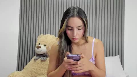 Snapshot of dulce_roberts_ chatting on 03-05-25, 01:50 Dulce  online show from 03-05-25, 01:50