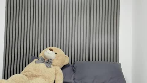 Snapshot of dulce_roberts_ chatting on 09-20-25, 01:01 Dulce  online show from 09-20-25, 01:01