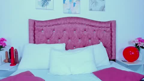 Snapshot of dulceangelita chatting on 12-29-24, 02:10 Dulce online show from 12-29-24, 02:10