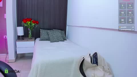 Dulce  online show from 03-19-26, 08:13