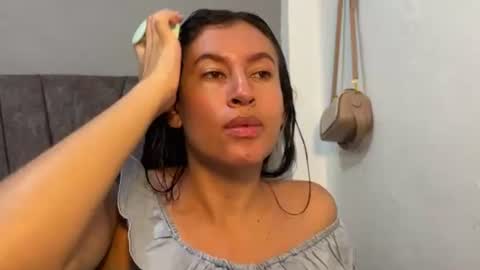 Snapshot of dulceizzy chatting on 04-28-26, 01:26 dulceizzy online show from 04-28-26, 01:26