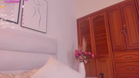 Snapshot of dulcepatersson chatting on 01-31-25, 05:19 DULCE  online show from 01-31-25, 05:19