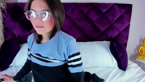 dulcevela online show from 03-05-25, 04:24