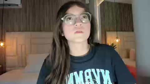 dulcevela online show from 09-11-25, 10:43