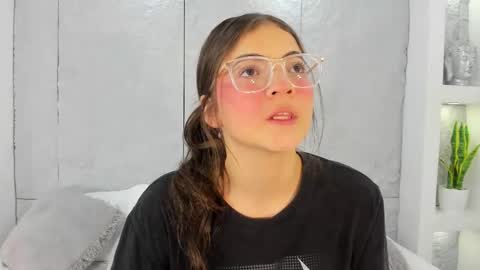 dulcevela online show from 10-30-25, 10:43