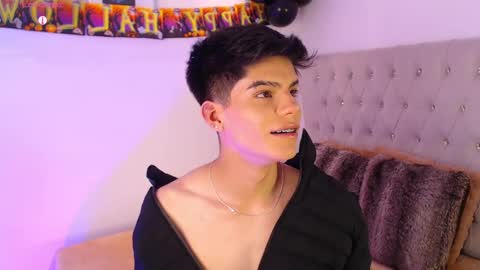 Dulcey online show from 10-07-25, 04:20