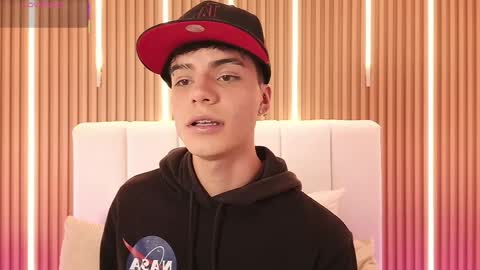 Dulcey online show from 04-05-26, 04:42