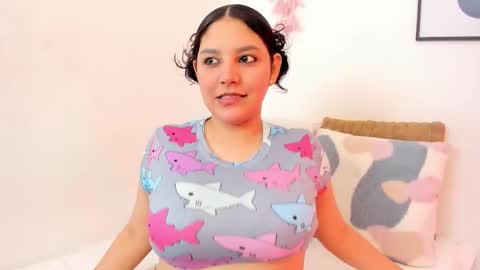 Snapshot of dullce77 chatting on 09-15-25, 07:36 Dulce online show from 09-15-25, 07:36