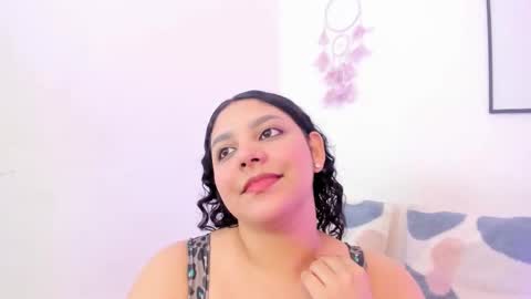 Snapshot of dullce77 chatting on 10-26-25, 07:42 Dulce online show from 10-26-25, 07:42