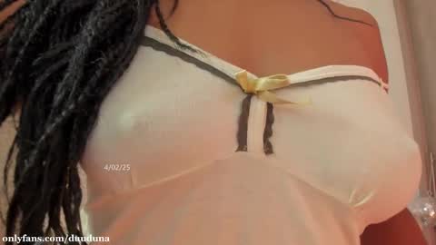 Snapshot of duna_du chatting on 02-04-25, 10:45 My birthday is tomorrow November 30  online show from 02-04-25, 10:45