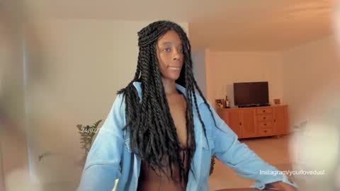 Snapshot of duna_du chatting on 02-24-25, 09:20 My birthday is tomorrow November 30  online show from 02-24-25, 09:20