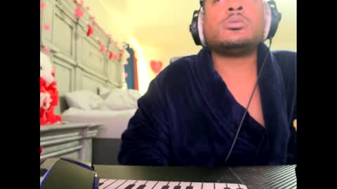 Snapshot of dunkeykongbbc chatting on 02-16-25, 03:27 dunkeykongbbc online show from 02-16-25, 03:27