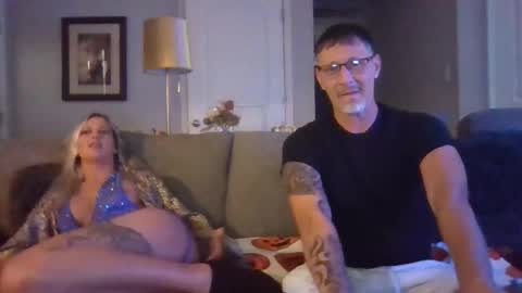 DUO2069 online show from 10-23-25, 06:17