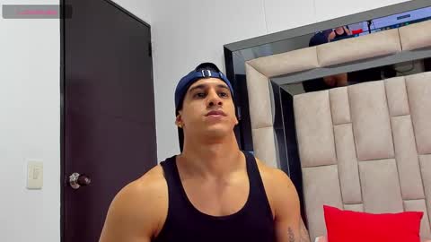 Snapshot of duran_dhikol1 chatting on 03-12-25, 02:20 duran_dhikol1 online show from 03-12-25, 02:20