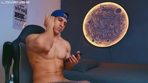 duran_dhikol1 online show from 04-22-26, 02:47