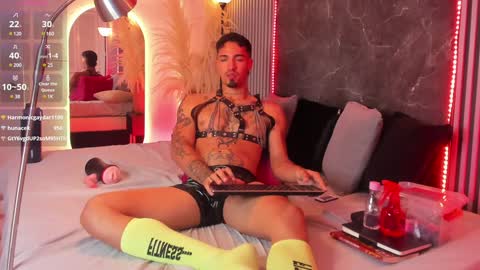 Snapshot of duriel_ chatting on 01-23-25, 06:14 Duriel online show from 01-23-25, 06:14