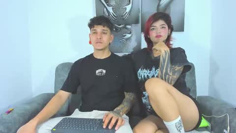 Snapshot of dust_couple chatting on 02-17-26, 04:53 Nicolle y Julian online show from 02-17-26, 04:53