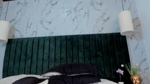 Snapshot of dustin_sonne chatting on 02-18-25, 06:26 Dustin Sonne online show from 02-18-25, 06:26