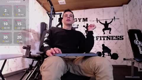 Snapshot of dustin_sonne chatting on 02-27-25, 03:36 Dustin Sonne online show from 02-27-25, 03:36