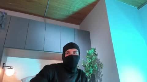 Snapshot of dustin_sonne chatting on 09-12-25, 04:01 Dustin Sonne online show from 09-12-25, 04:01