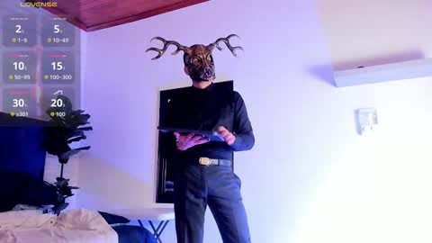 Snapshot of dustin_sonne chatting on 10-03-25, 03:47 Dustin Sonne online show from 10-03-25, 03:47