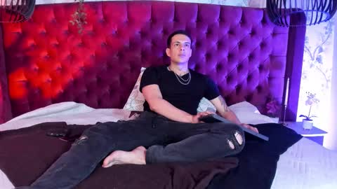 Dustin Sonne online show from 02-10-26, 03:54