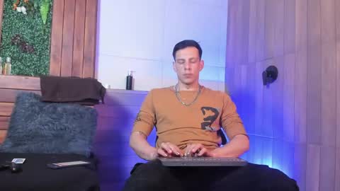 Dustin Sonne online show from 04-24-26, 03:53