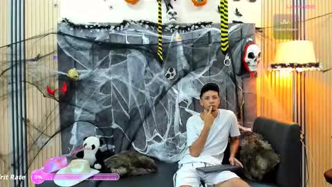 dustinandjordan online show from 10-19-25, 04:57