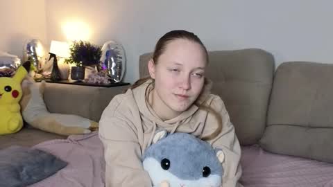 Jenny online show from 02-18-26, 08:05