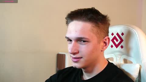 Dustyn online show from 01-03-25, 03:01