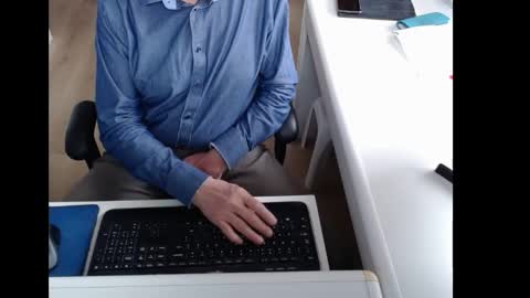 dutchpornking2 online show from 04-25-26, 06:38