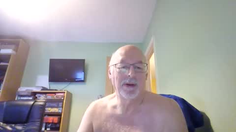 DutchUncleJohn online show from 11-19-25, 09:09