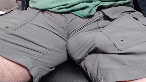 Snapshot of dvd4554 chatting on 10-11-25, 02:37 gooodcam online show from 10-11-25, 02:37