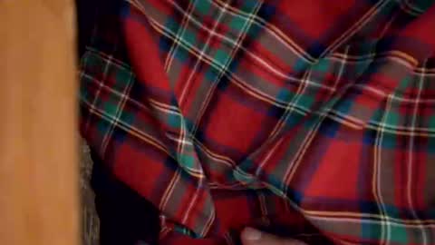 Snapshot of dvelope chatting on 12-28-24, 08:37 dVe1oPe online show from 12-28-24, 08:37