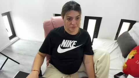 Snapshot of dyanakaylin chatting on 05-09-26, 05:12 dayana online show from 05-09-26, 05:12
